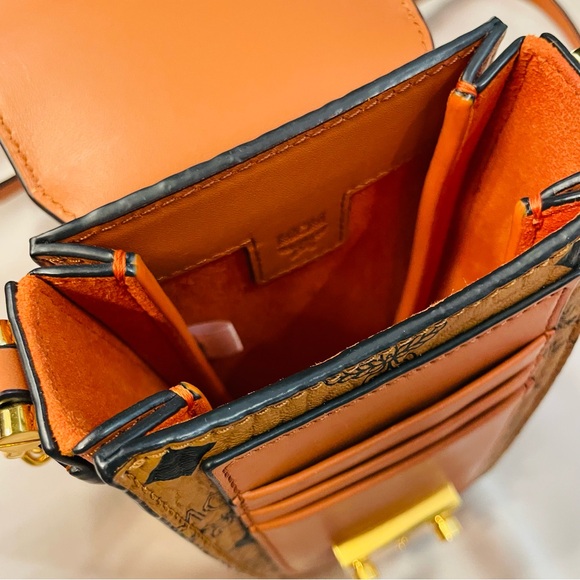 MCM Visetos Patricia Crossbody Mini - Picture 6 of 7